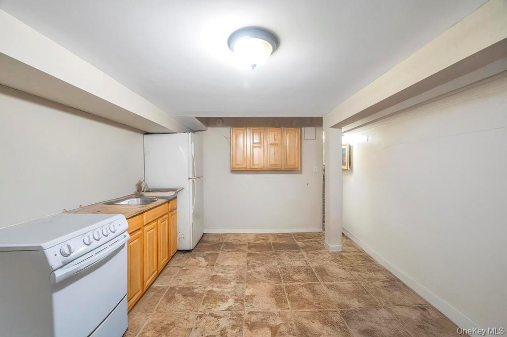 323 Barbey Street Property Photo 27