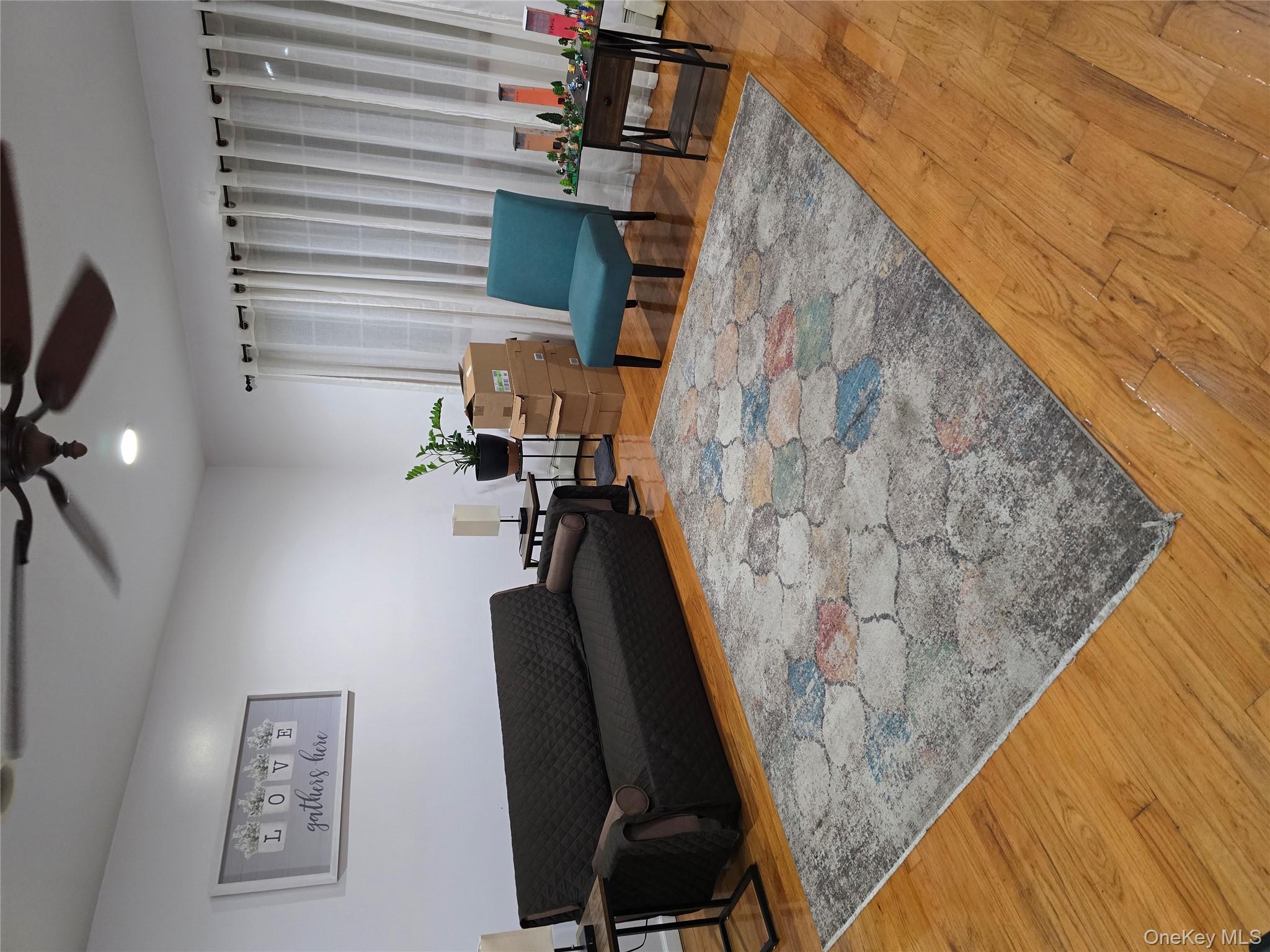 13719 Southgate Street Property Photo 3