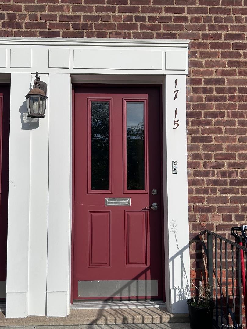 17 -15 160th Street 5-94 Property Photo 1