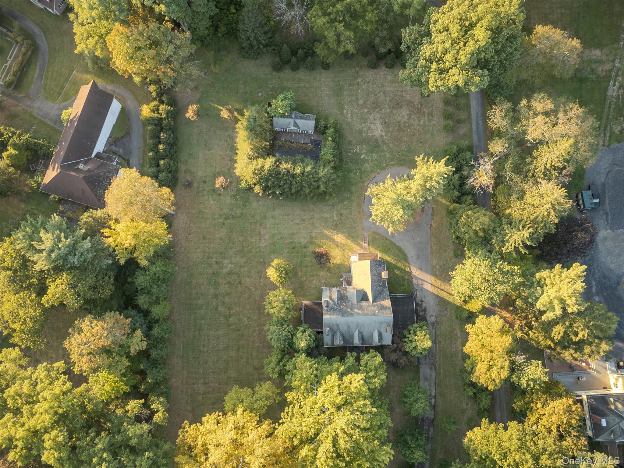 63 Colonial Avenue Property Photo 3
