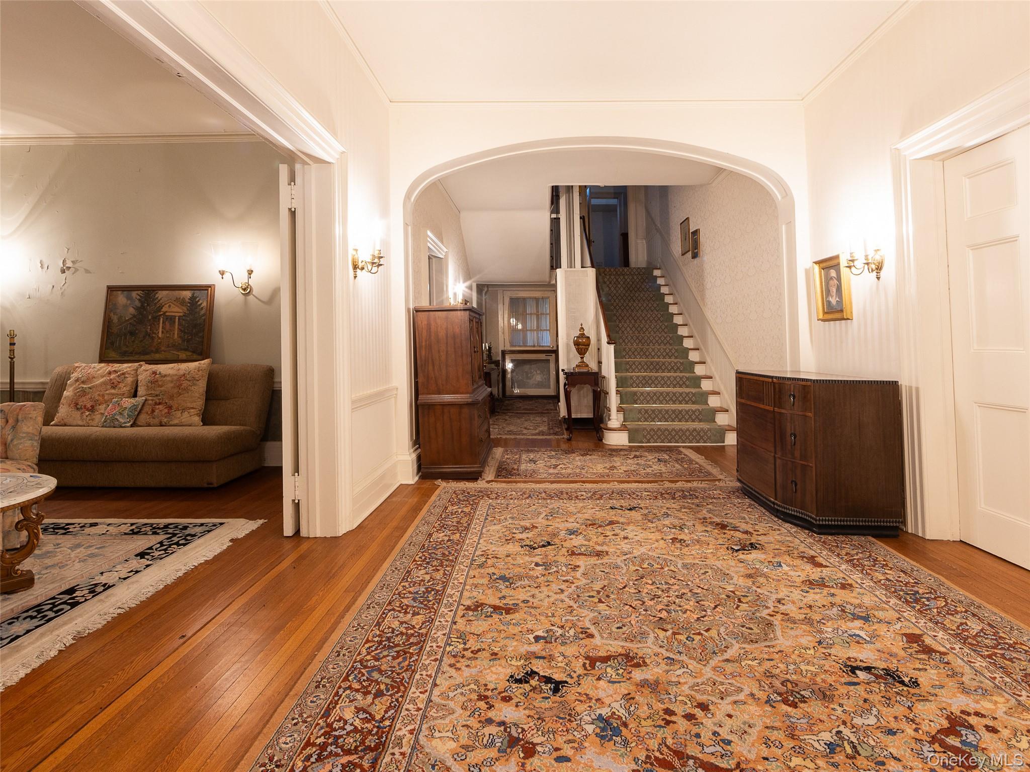 63 Colonial Avenue Property Photo 4