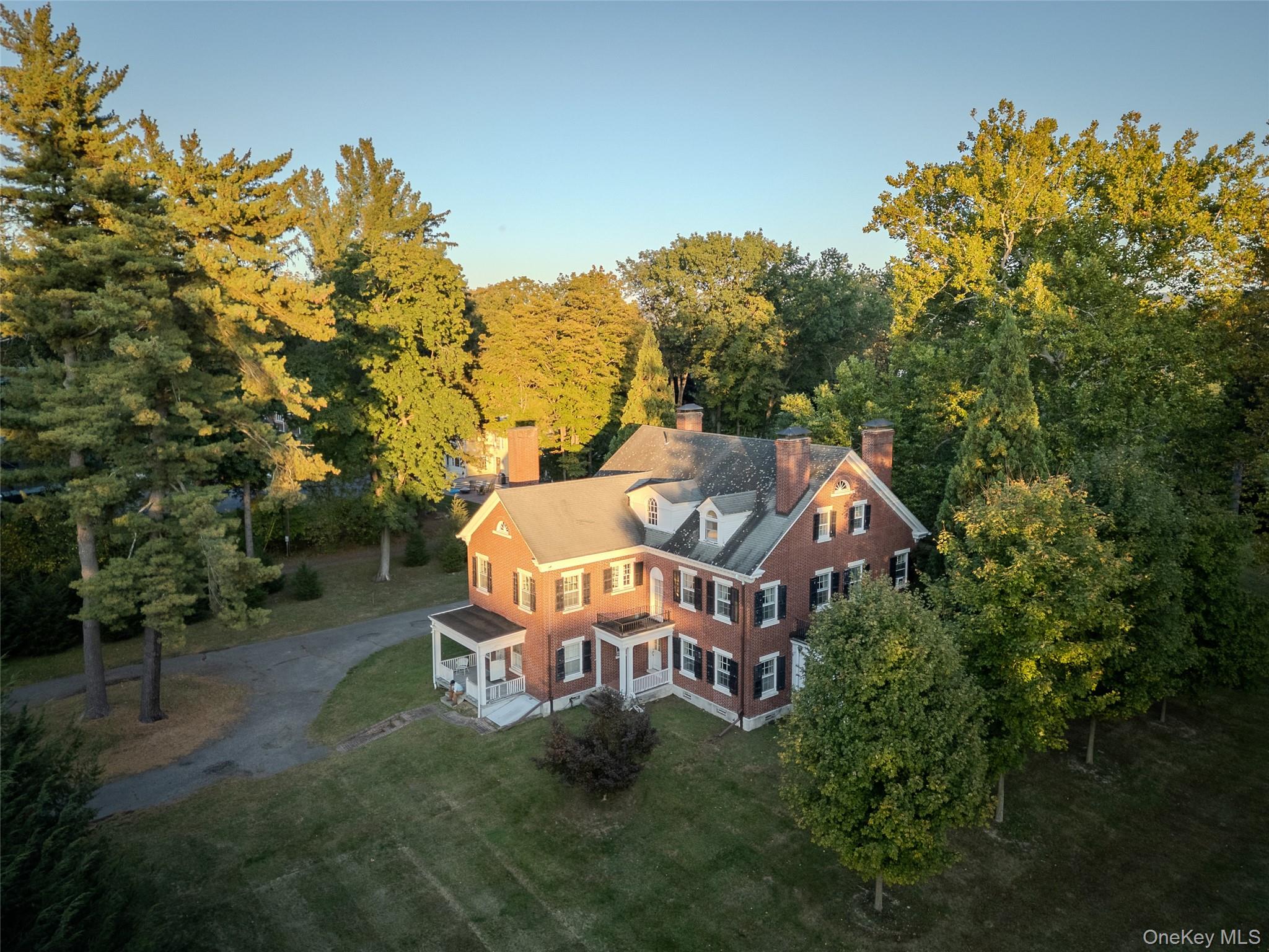 63 Colonial Avenue Property Photo 29