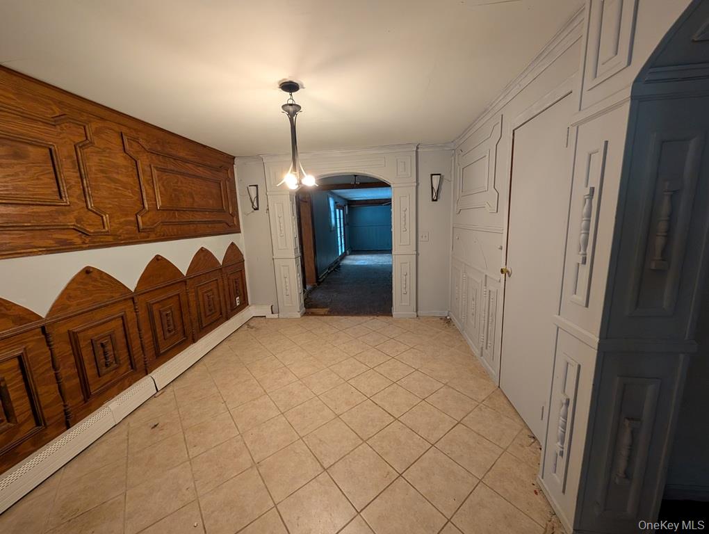469 Eatontown Road Property Photo 4