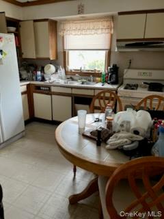 32 Nearwater Avenue Property Photo 5