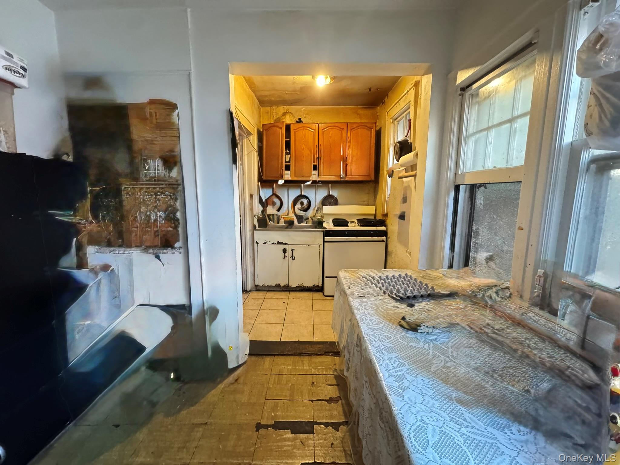 41-41 Denman Street Property Photo 3