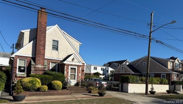 86 Lynbrook Avenue Property Photo 2