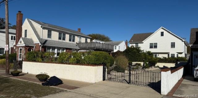 86 Lynbrook Avenue Property Photo 3