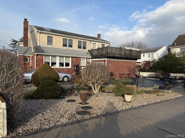 86 Lynbrook Avenue Property Photo 4