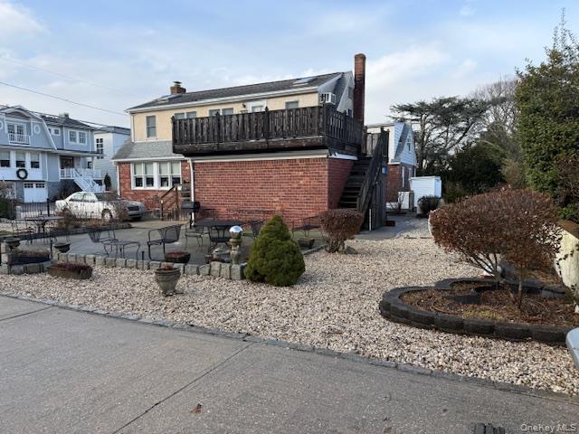 86 Lynbrook Avenue Property Photo 6