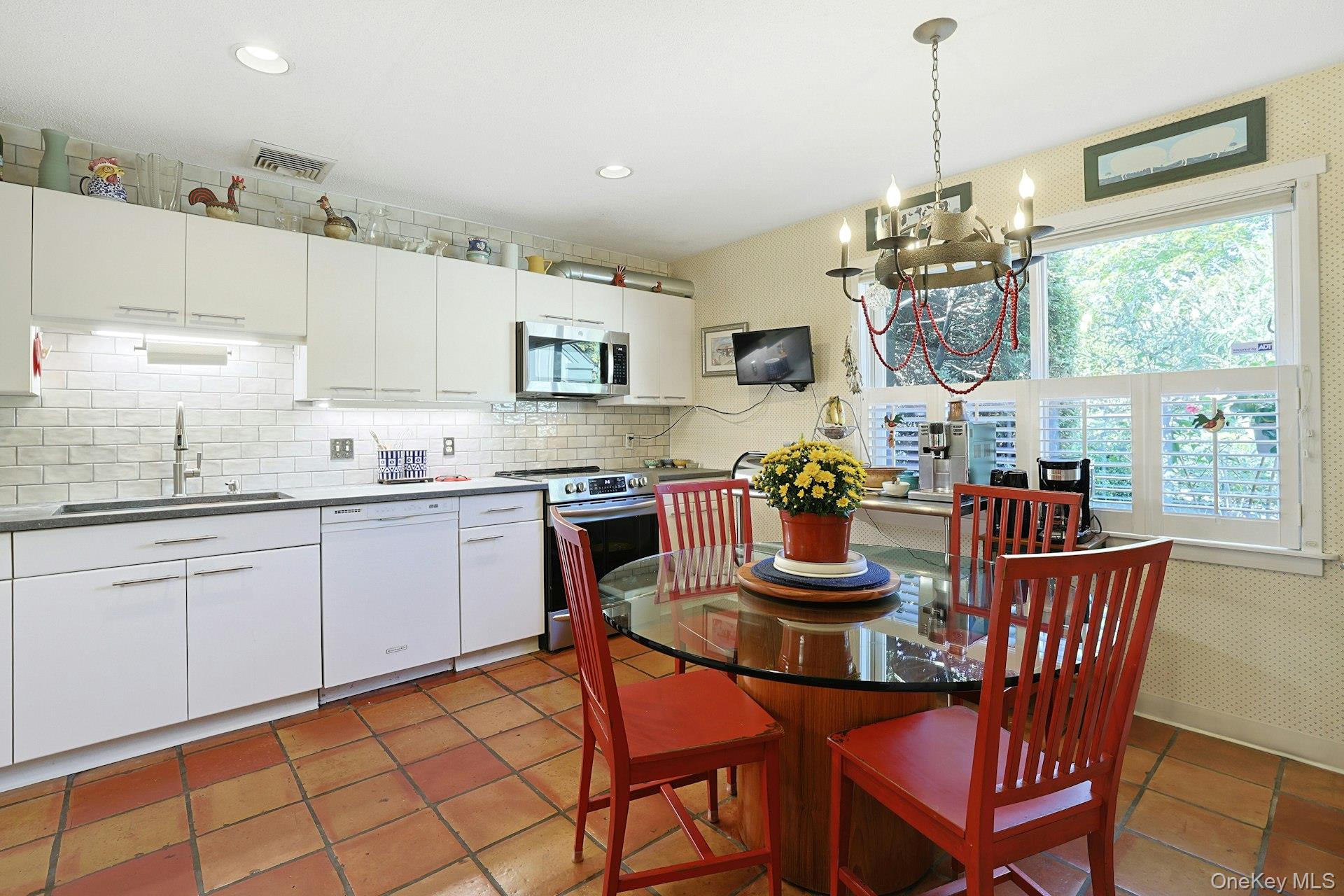 593b Heritage Hills Property Photo 8