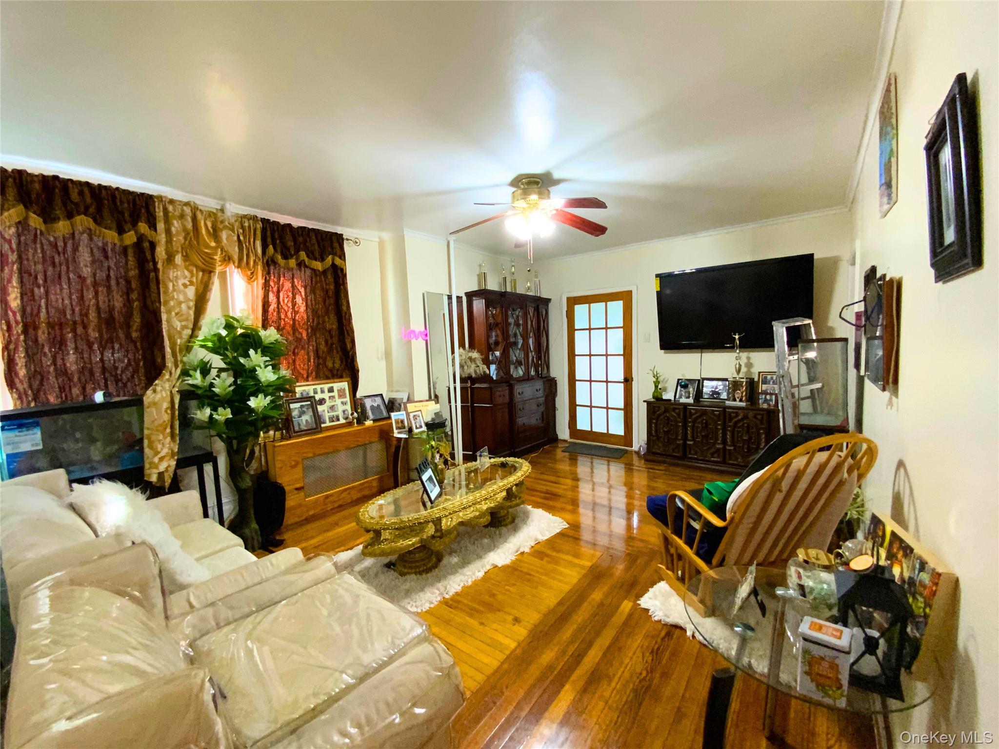 552 Beach 68th Street Property Photo 9