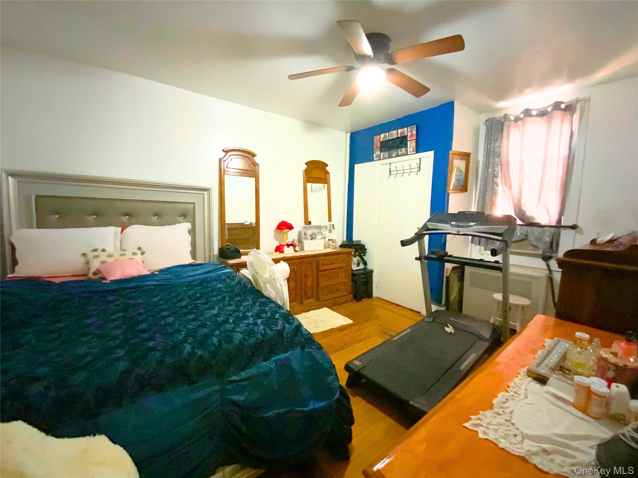 552 Beach 68th Street Property Photo 10