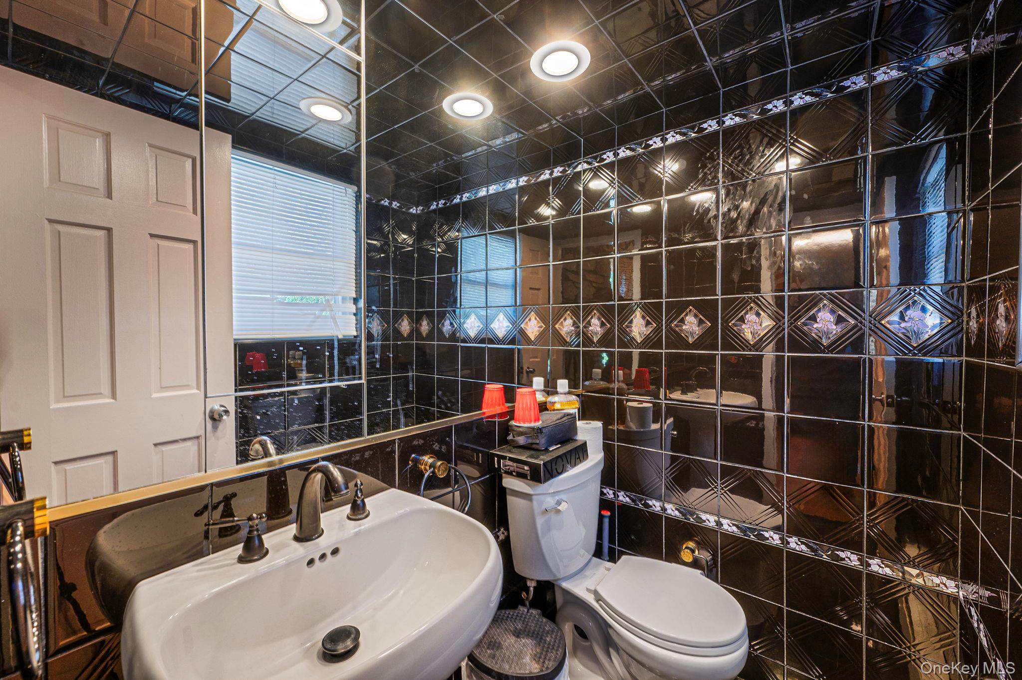 19 Dumond Place Property Photo 18