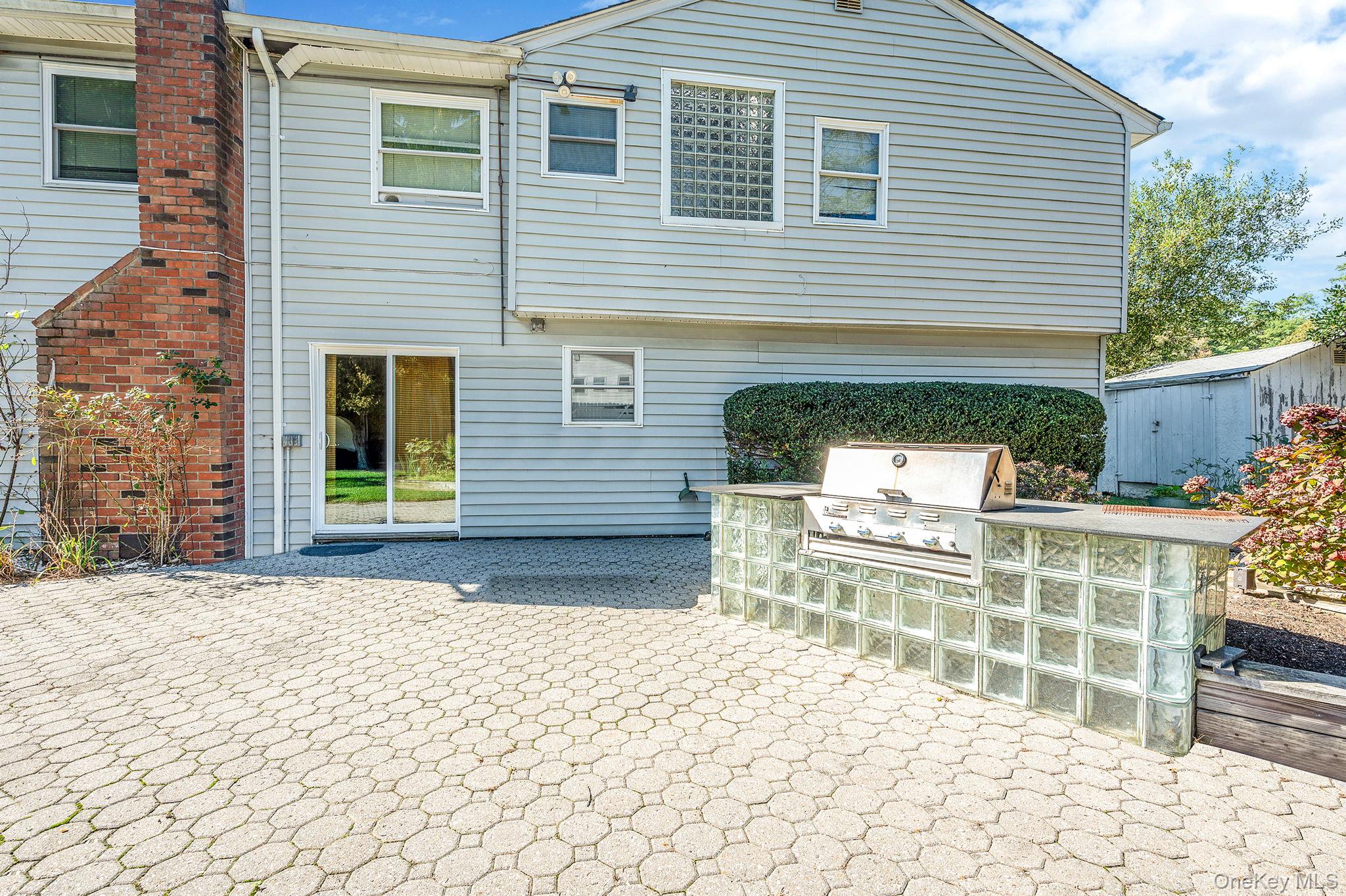 19 Dumond Place Property Photo 37