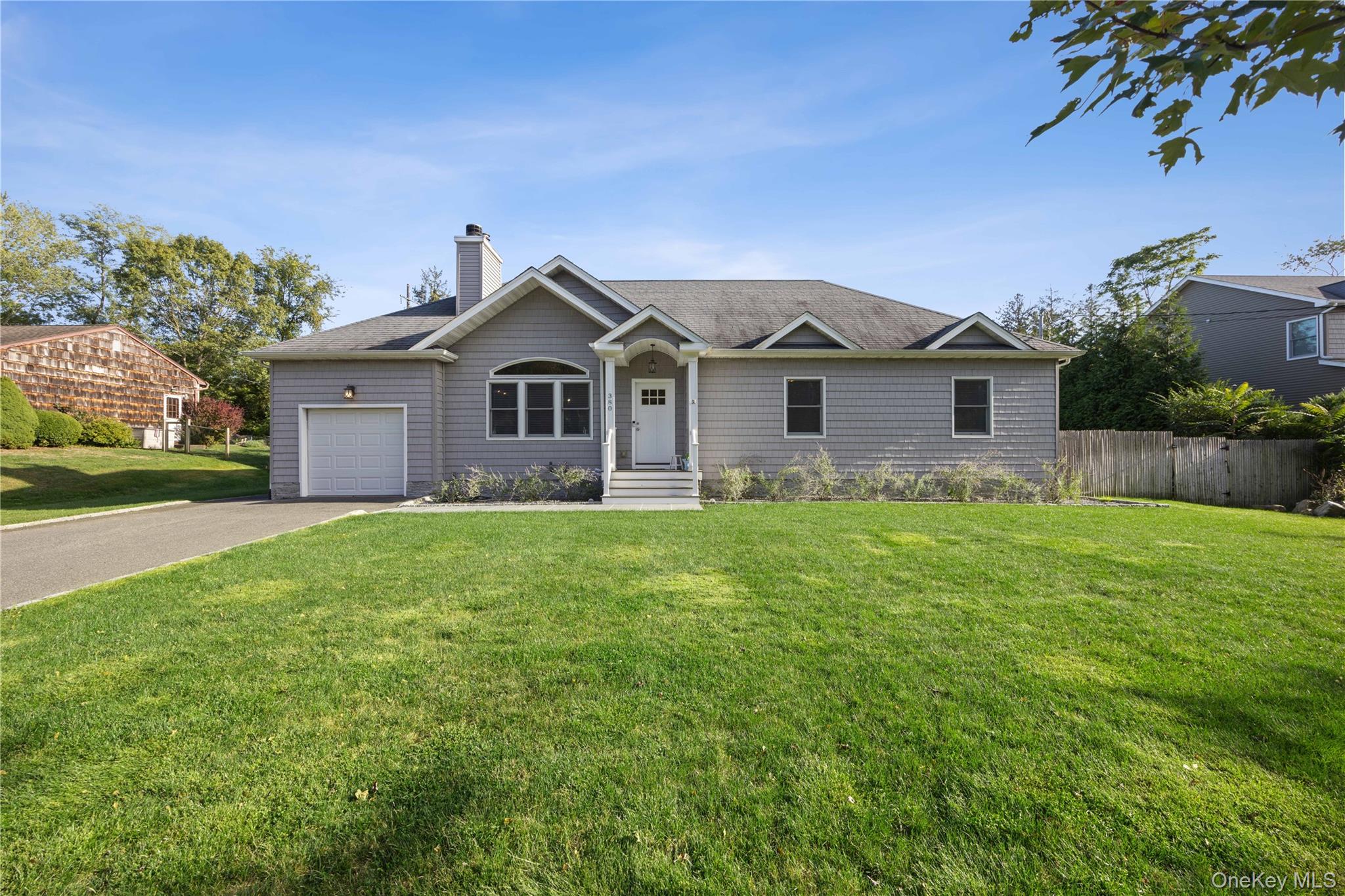 380 Homestead Way Property Photo 1