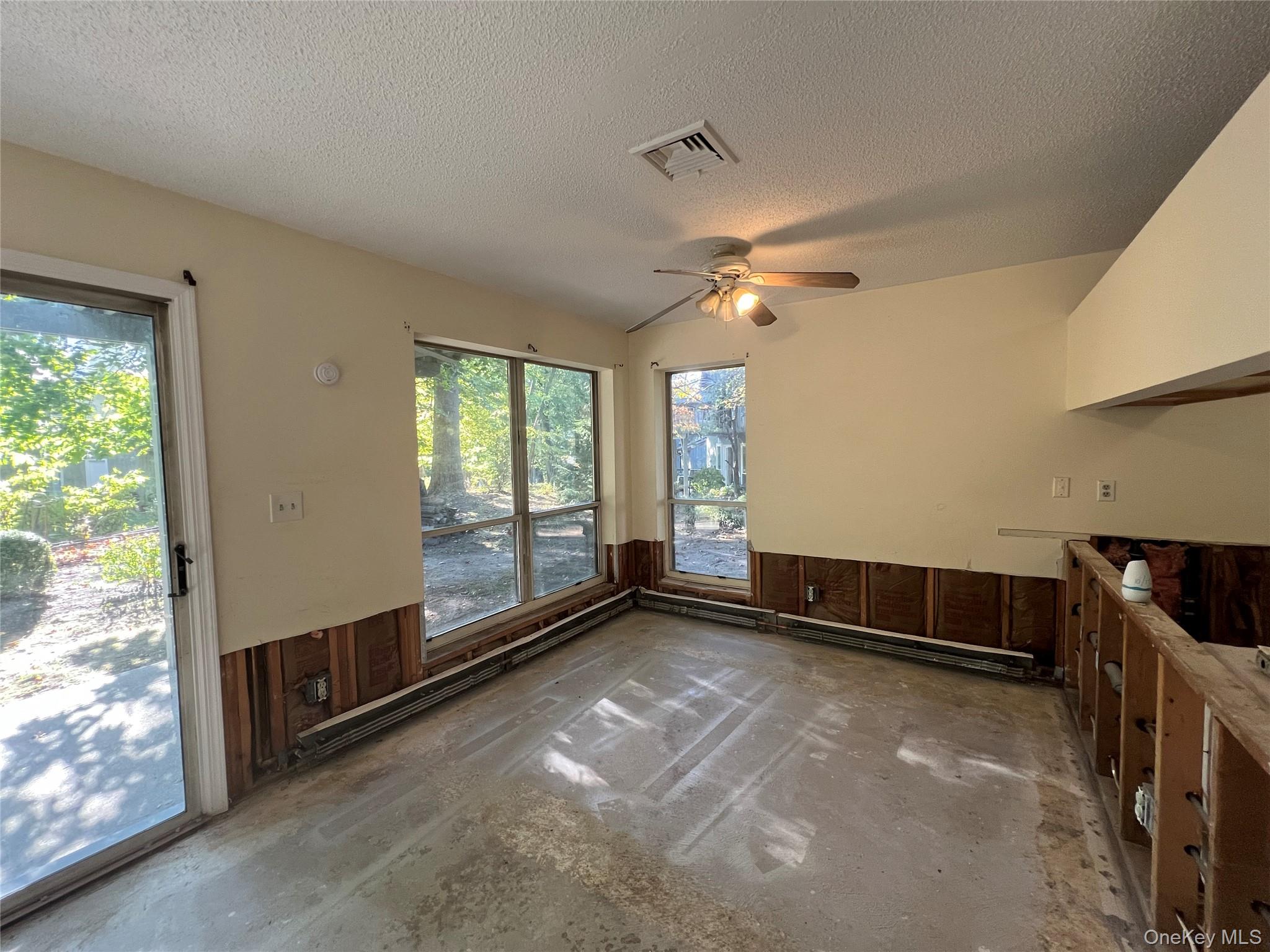 31 Bleakley Drive Property Photo 6