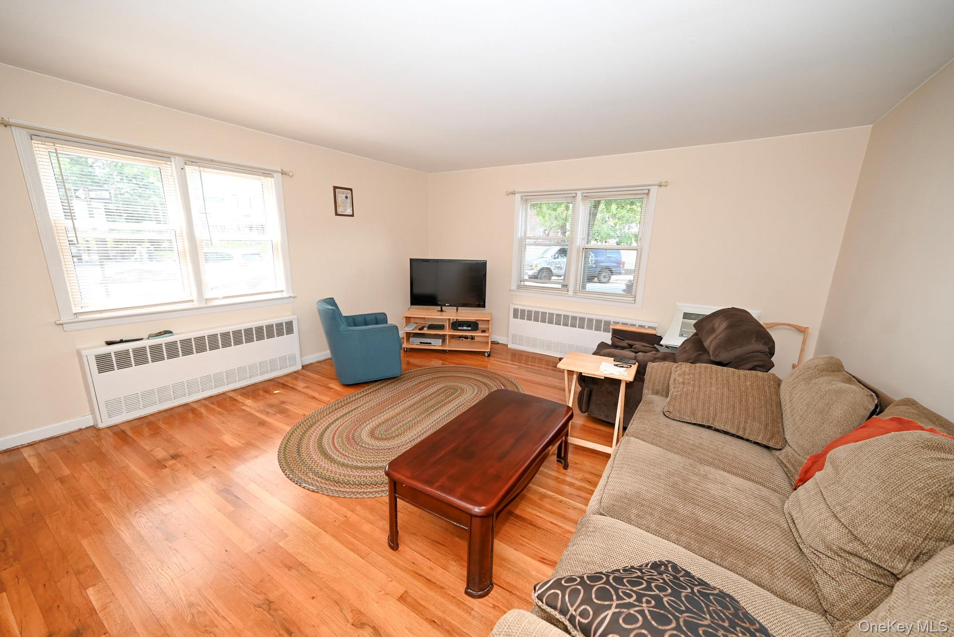 8223 Caldwell Avenue Property Photo 7