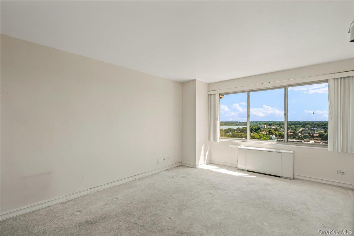 18-15 215th Street 15b Property Photo 16