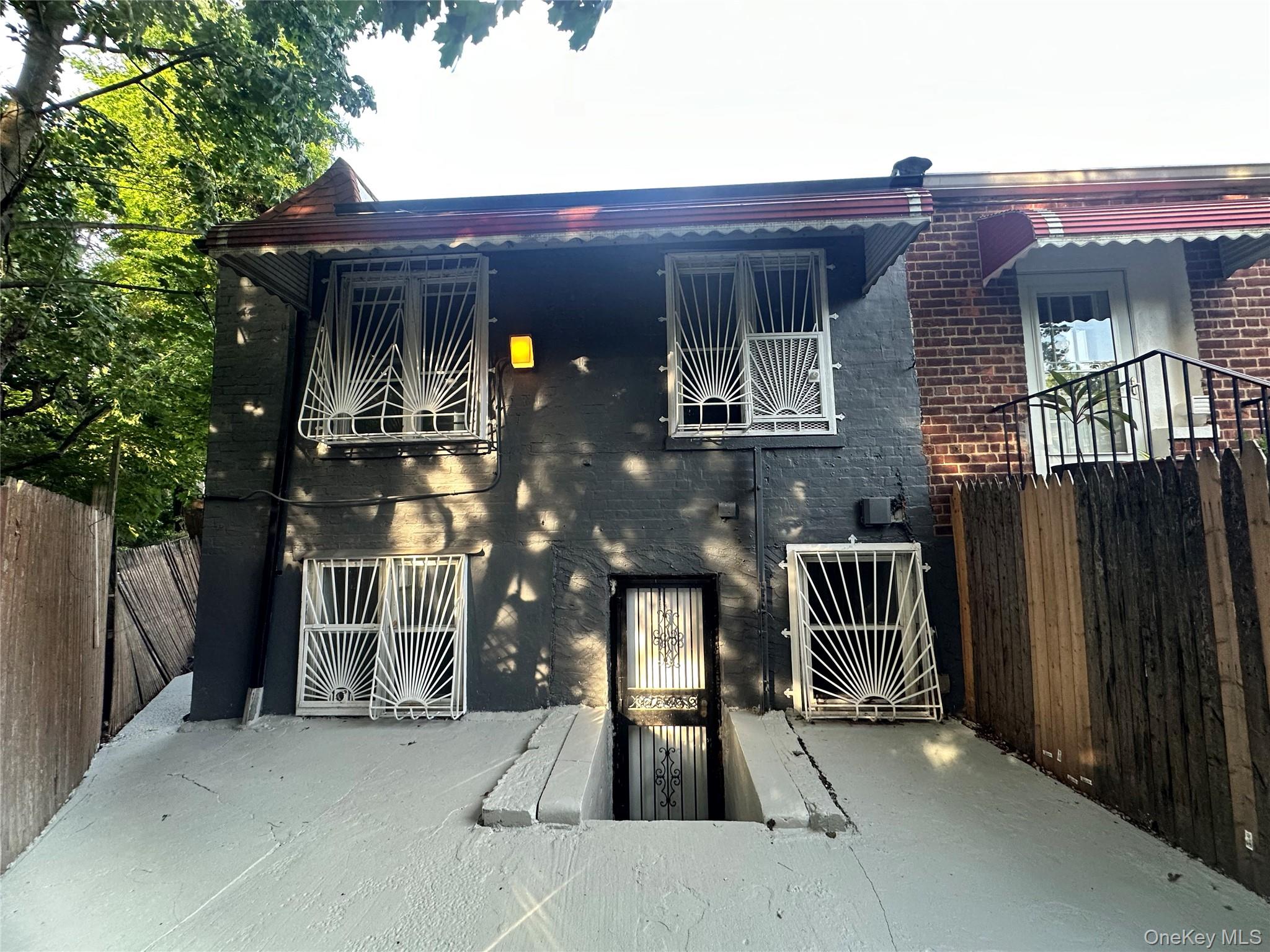3145 Mickle Avenue Property Photo 4