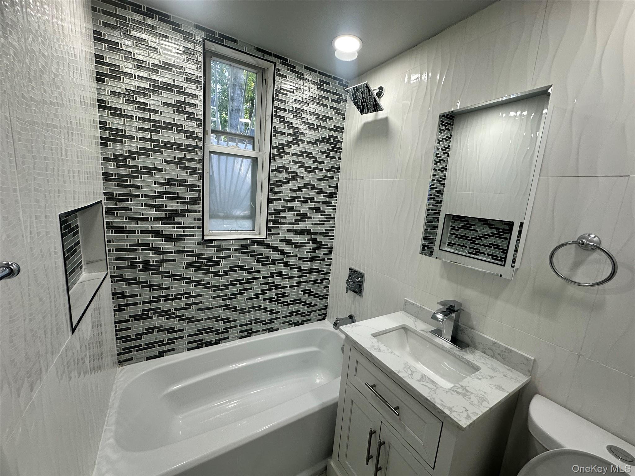 3145 Mickle Avenue Property Photo 8