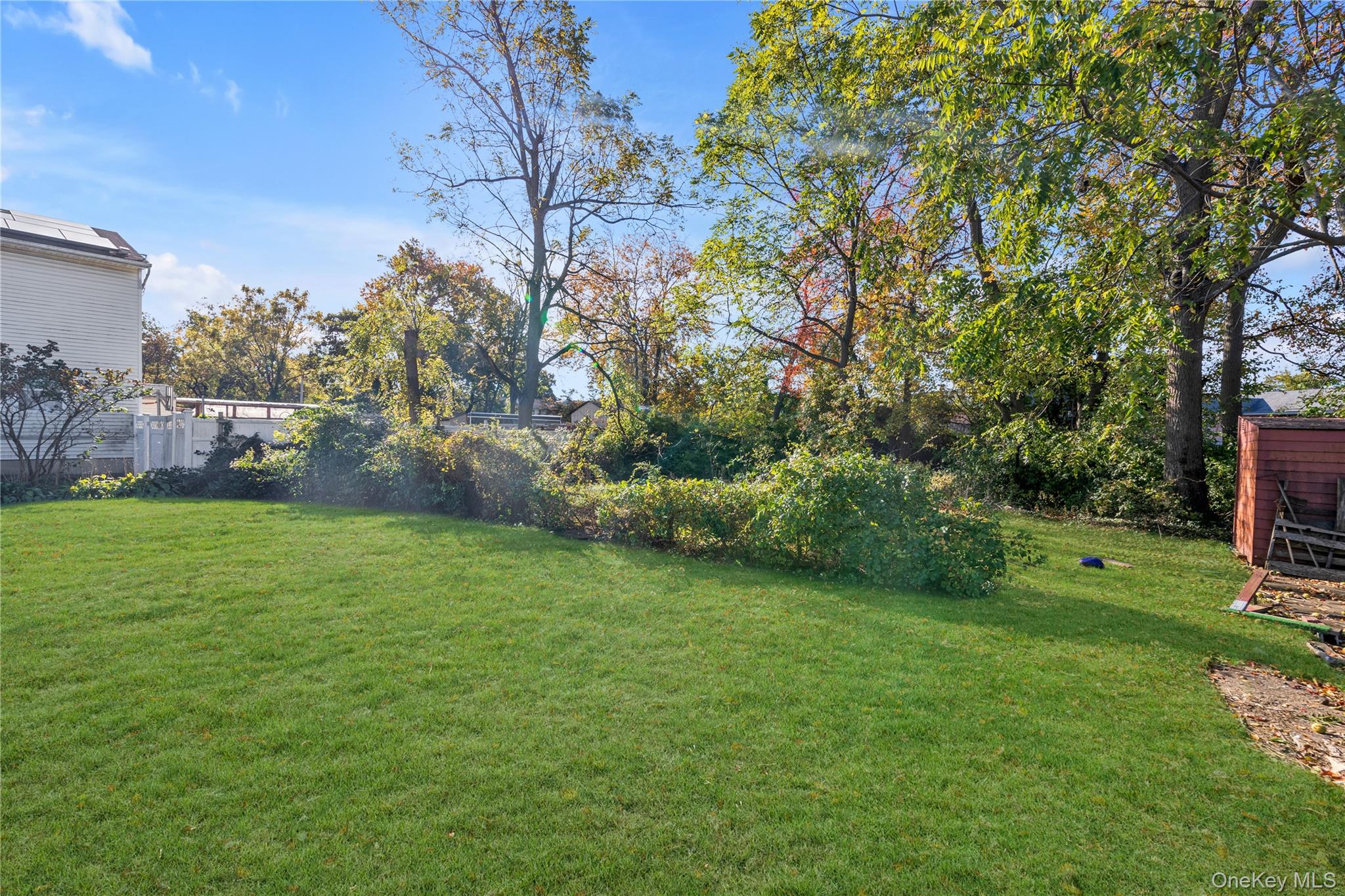 166 & 170 Woodrow Parkway Property Photo 8