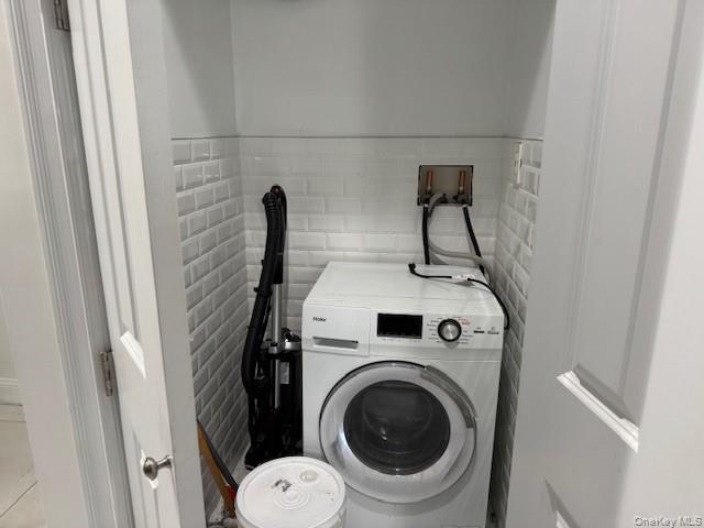 186 Howard Avenue Property Photo 12