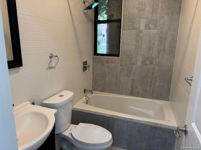 186 Howard Avenue Property Photo 13