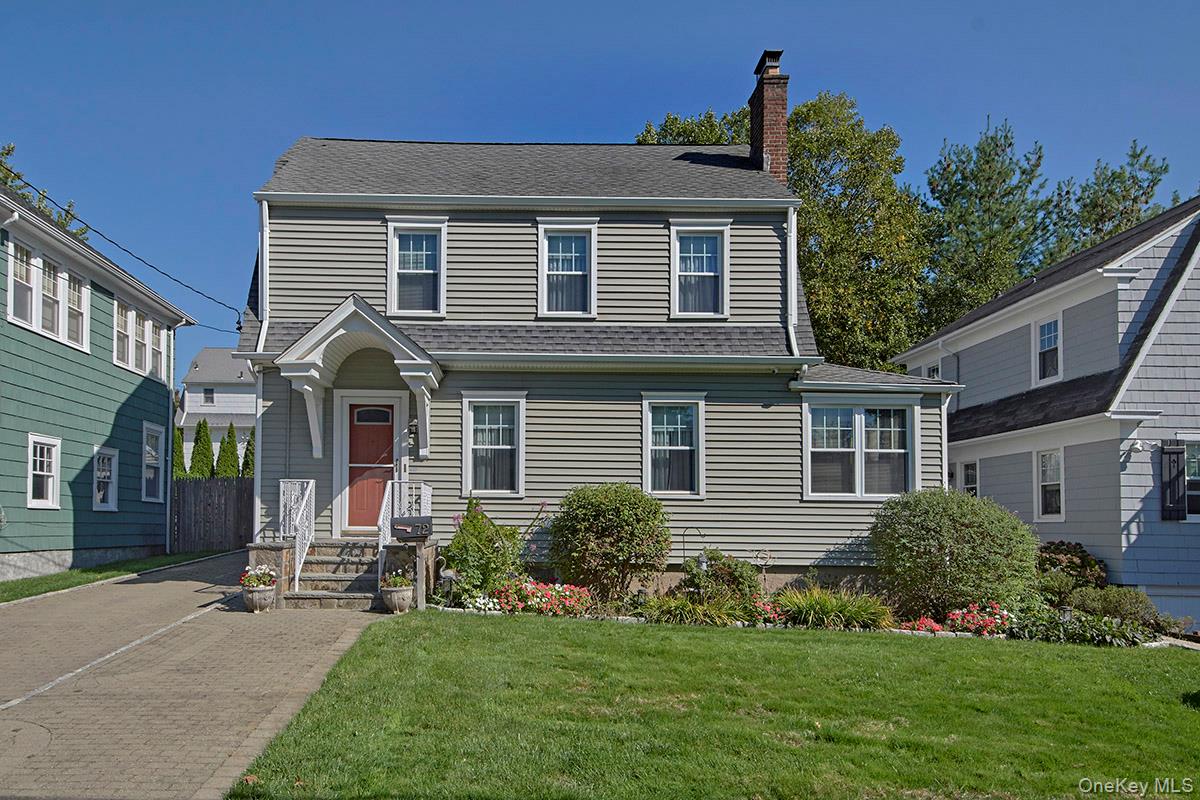 72 Ogden Avenue Property Photo 1