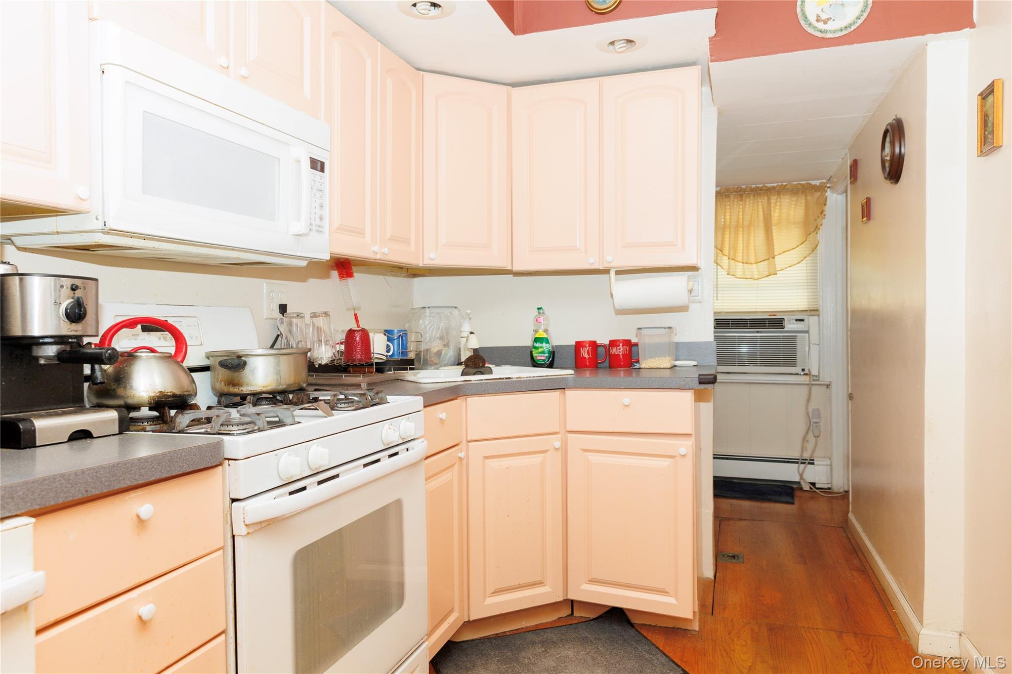 6 Elm Place 6 Property Photo 7
