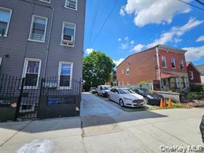 400 Linwood Street Property Photo 1