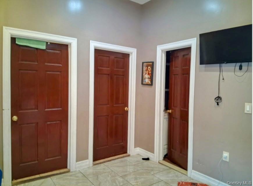 11734 Sutphin Boulevard Property Photo 4
