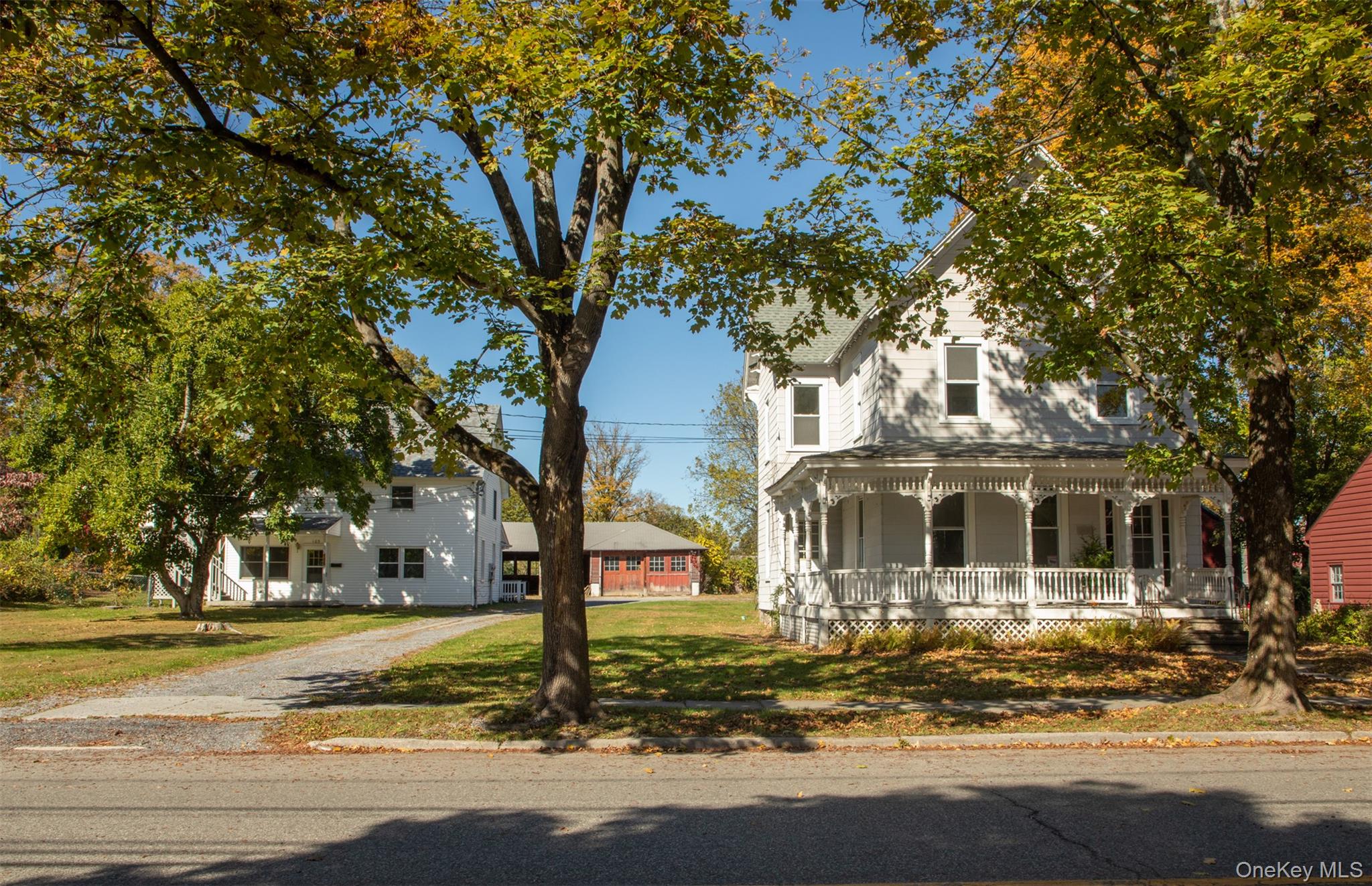 105 & 107 E Market Street Property Photo 29