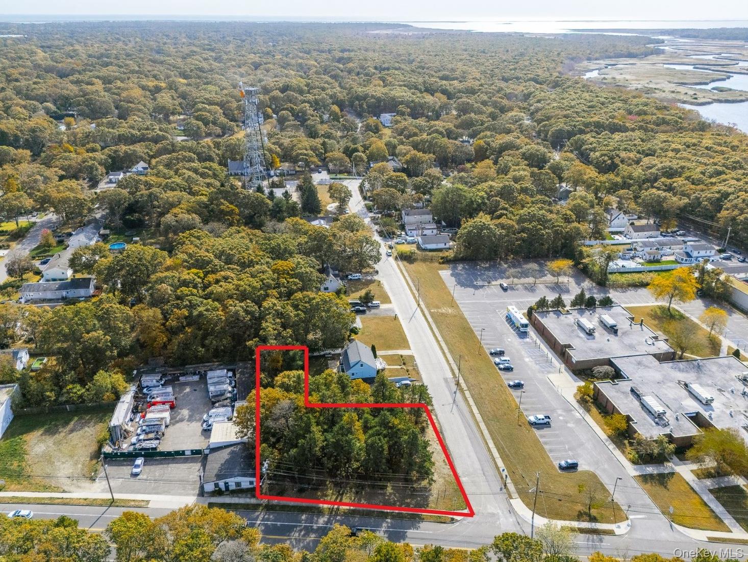 574 Montauk Highway 1 Property Photo 4