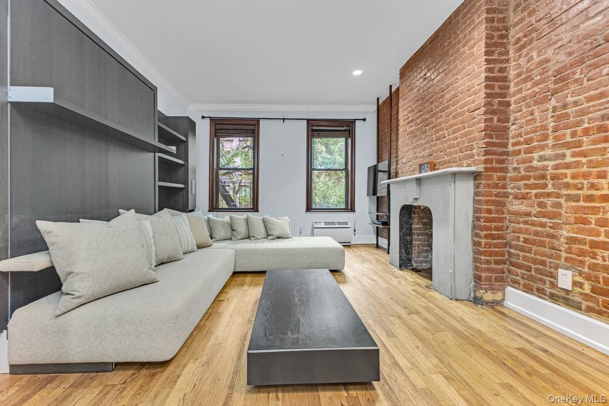 348 East 89th Street 7e Property Photo 2