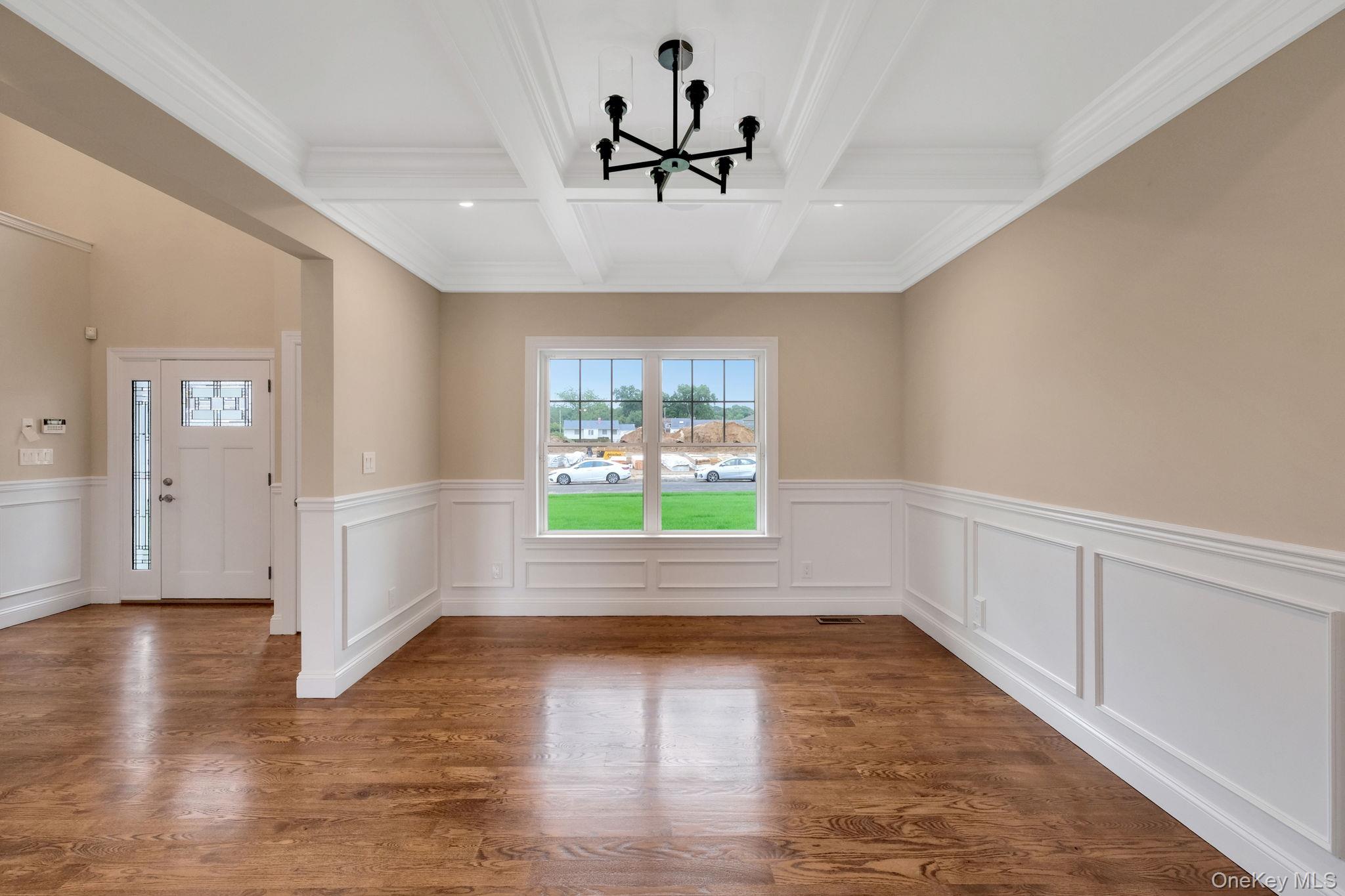 176 Southern Boulevard Property Photo 3