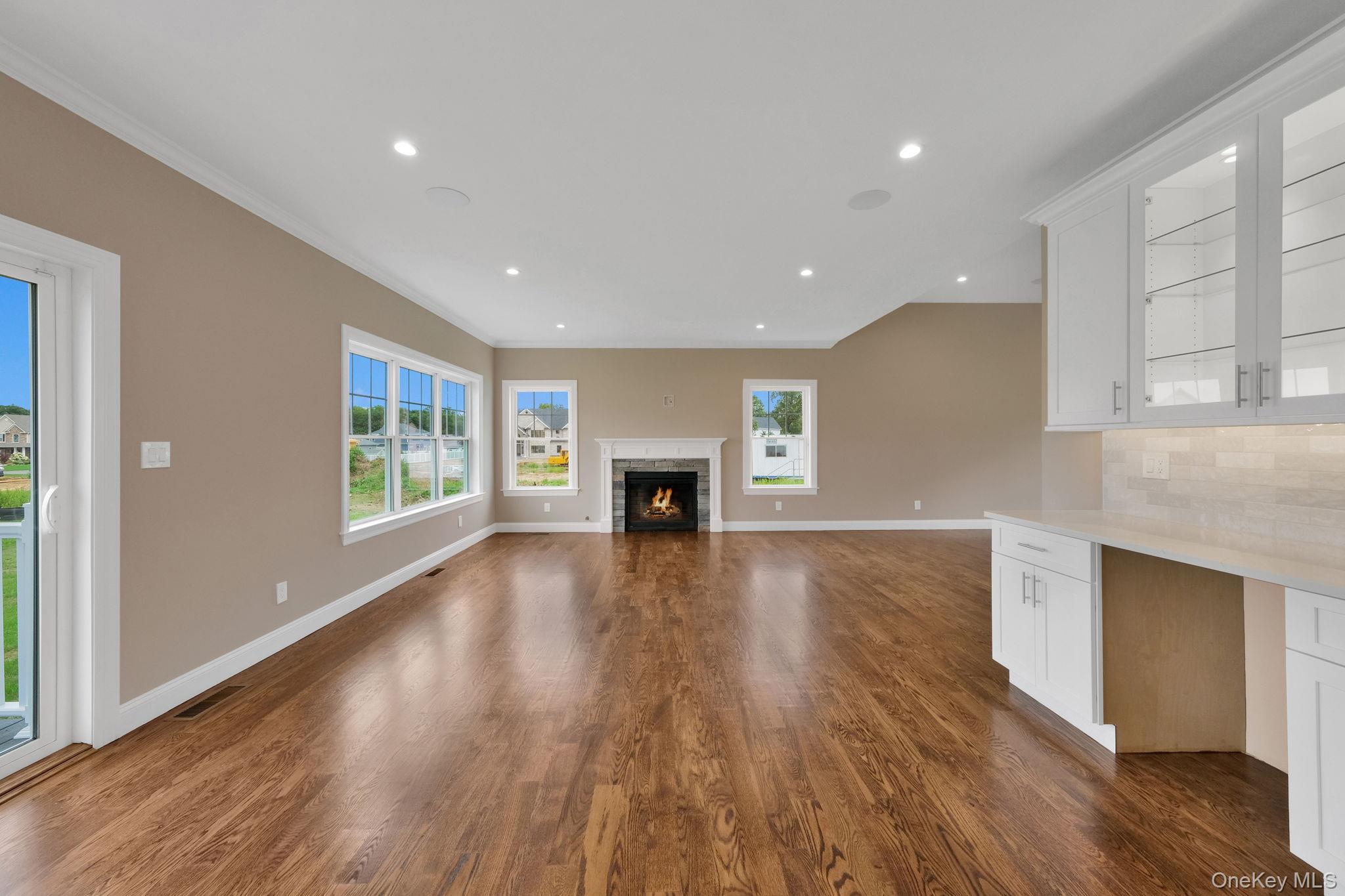 176 Southern Boulevard Property Photo 6