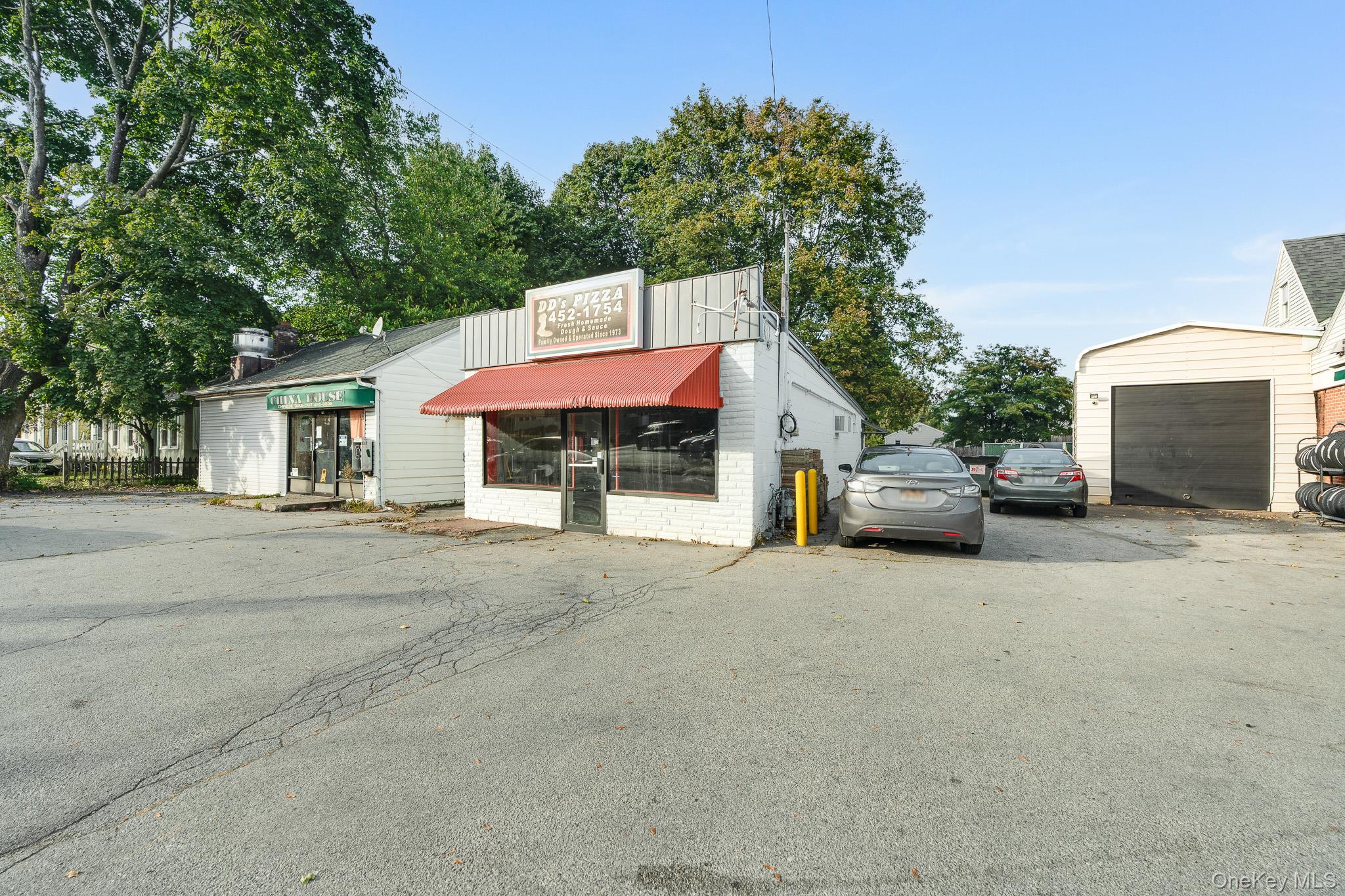 300 Hooker Avenue Property Photo 2