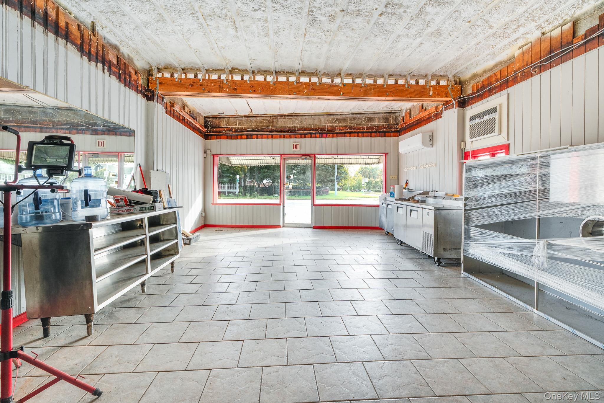 300 Hooker Avenue Property Photo 3