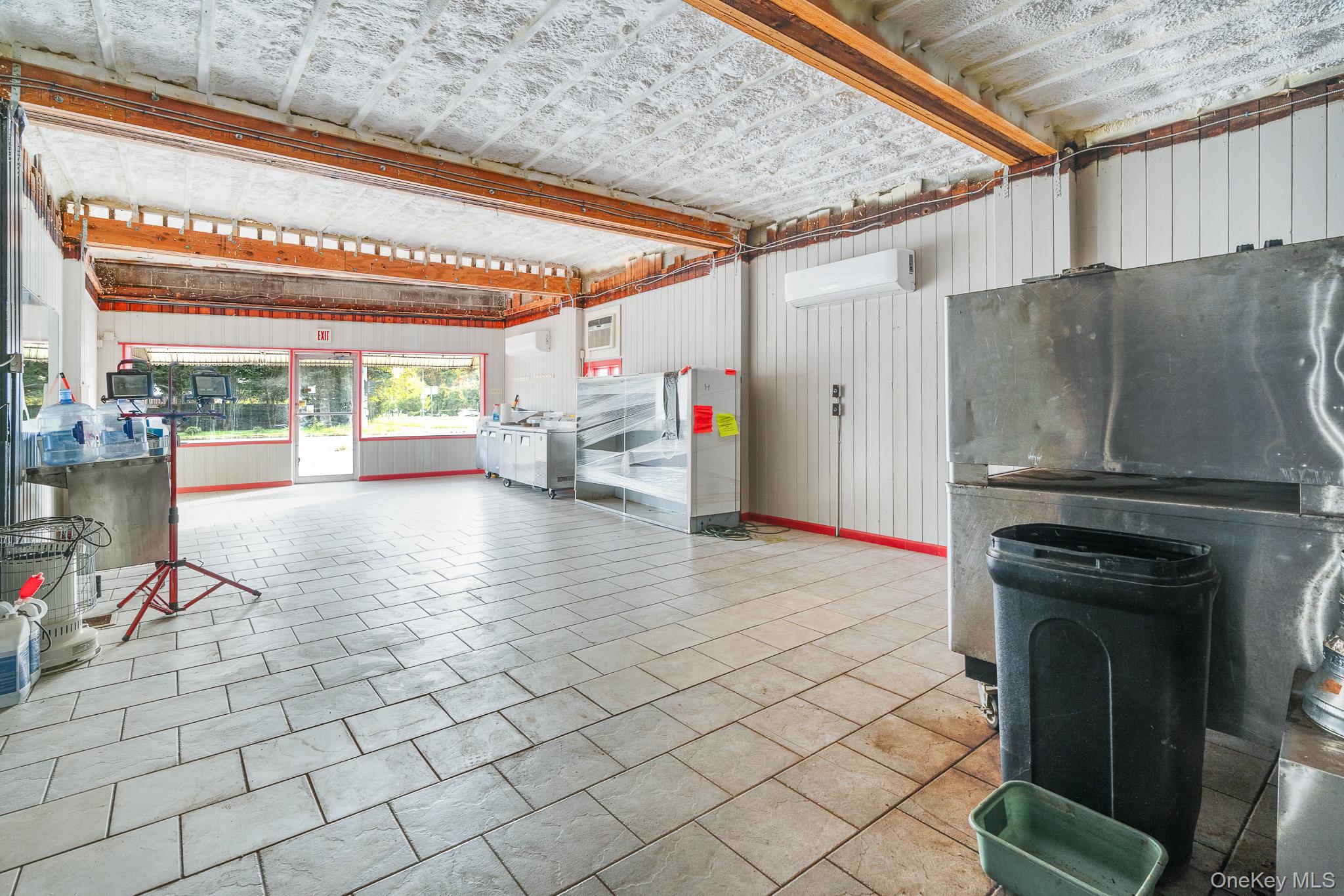 300 Hooker Avenue Property Photo 7