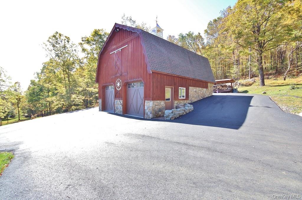 575 Roosa Gap Road Property Photo 8