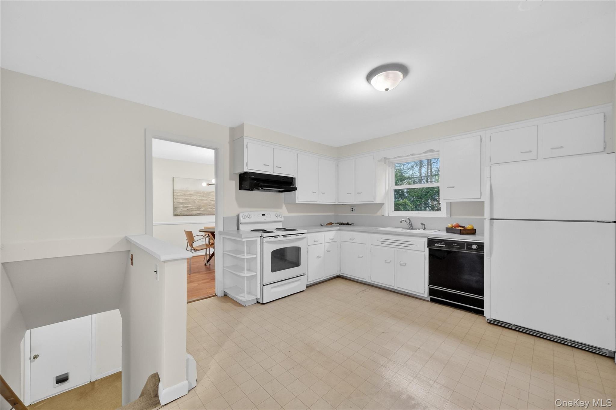 17 Townsend Boulevard Property Photo 8