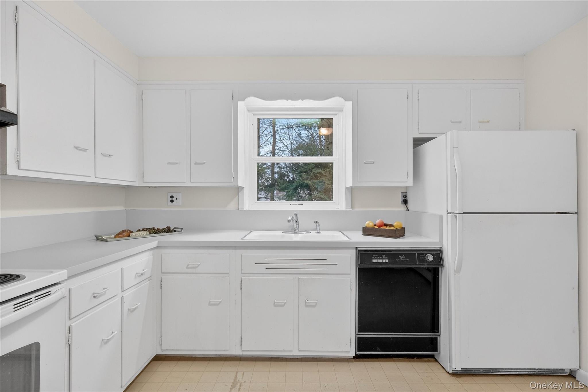 17 Townsend Boulevard Property Photo 10
