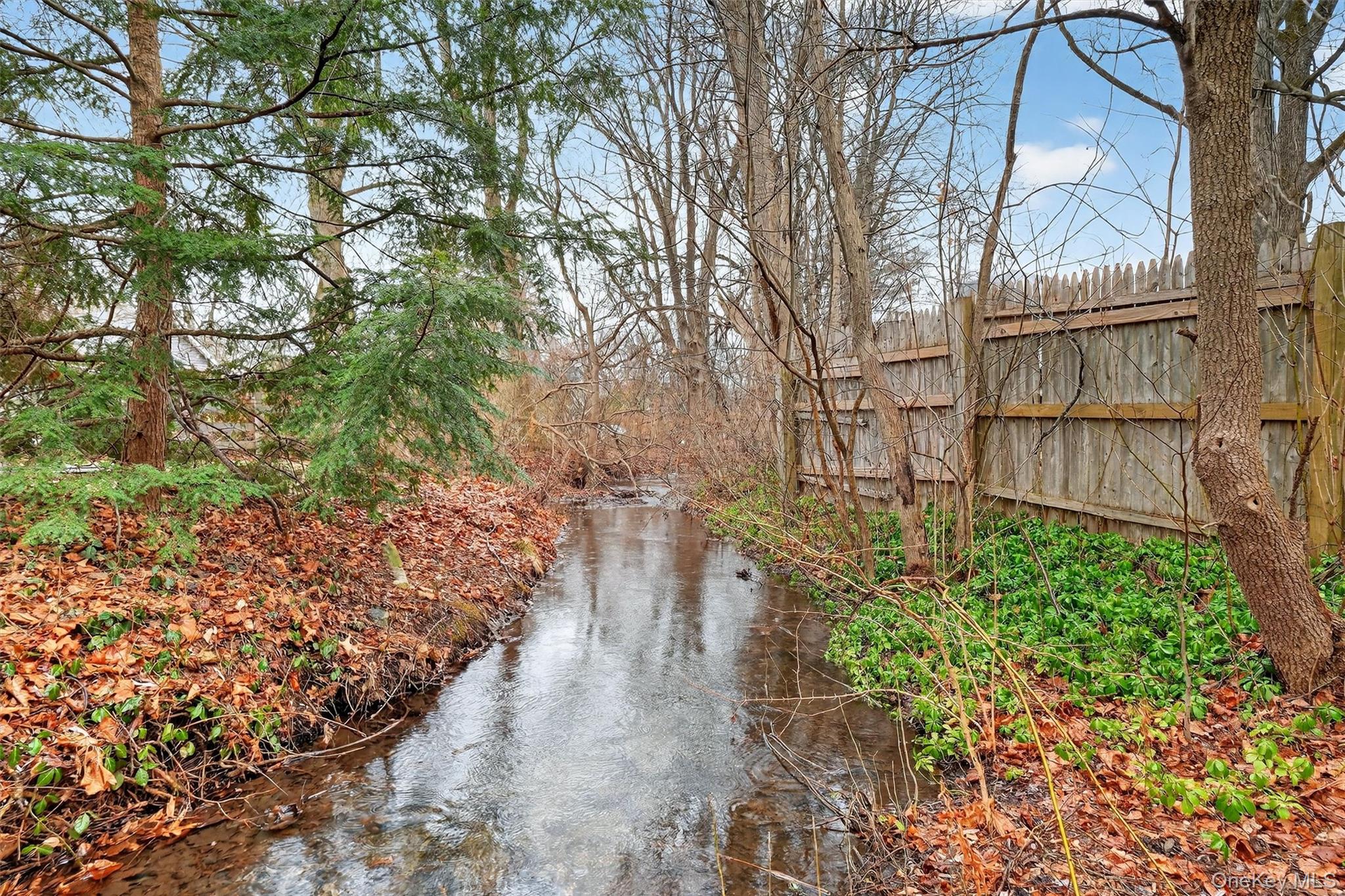 17 Townsend Boulevard Property Photo 25