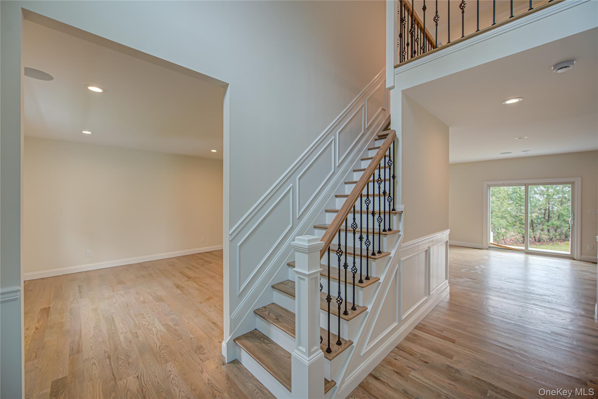 176 Southern Boulevard Property Photo 2