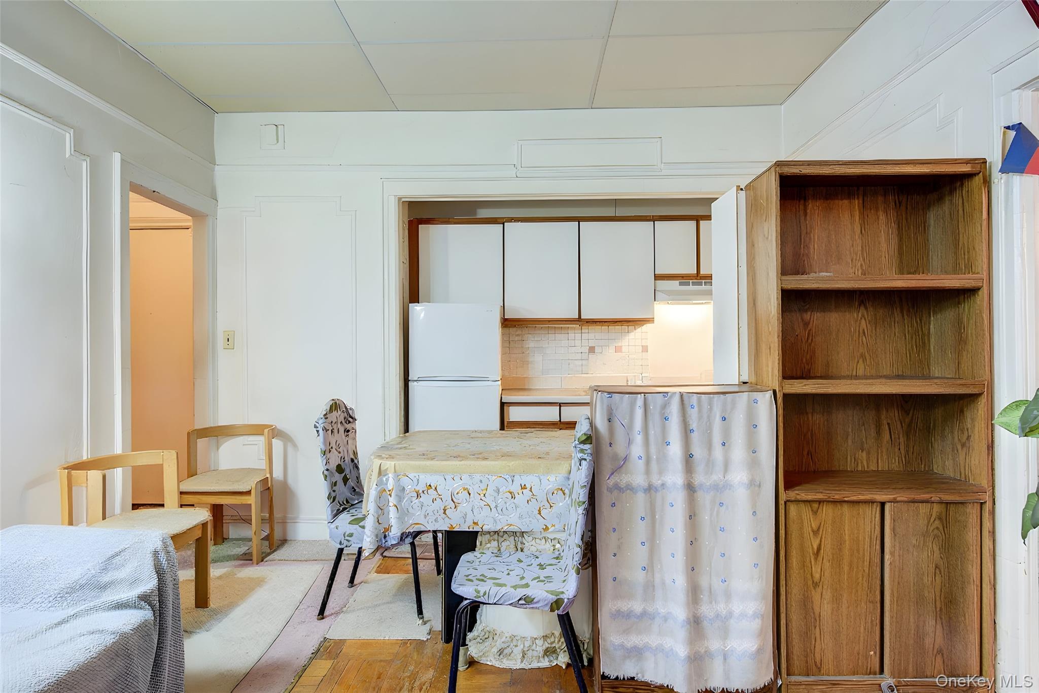 41-41 41 Street 1g Property Photo 2