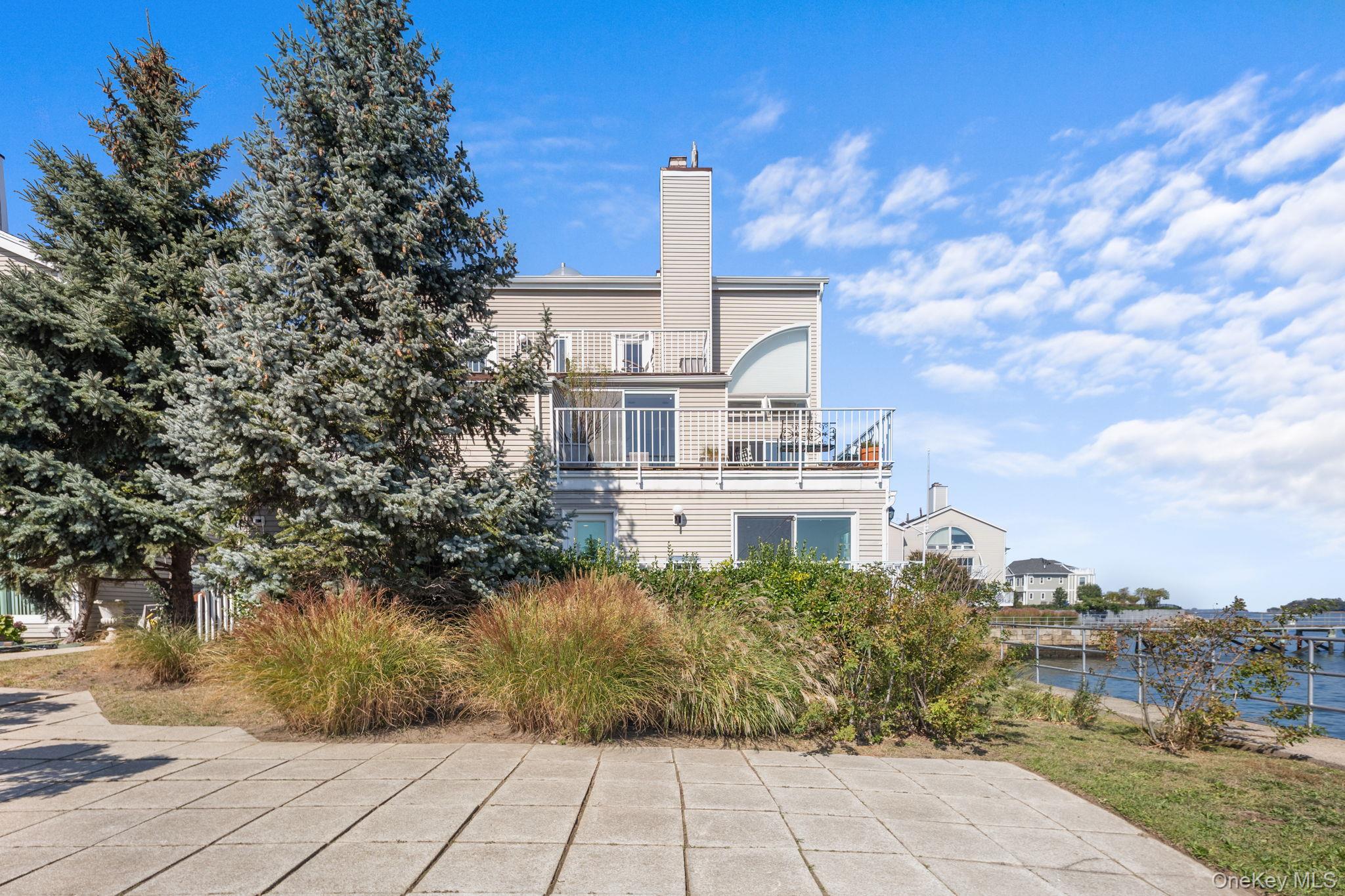 8 Deepwater Way 63 Property Photo 2