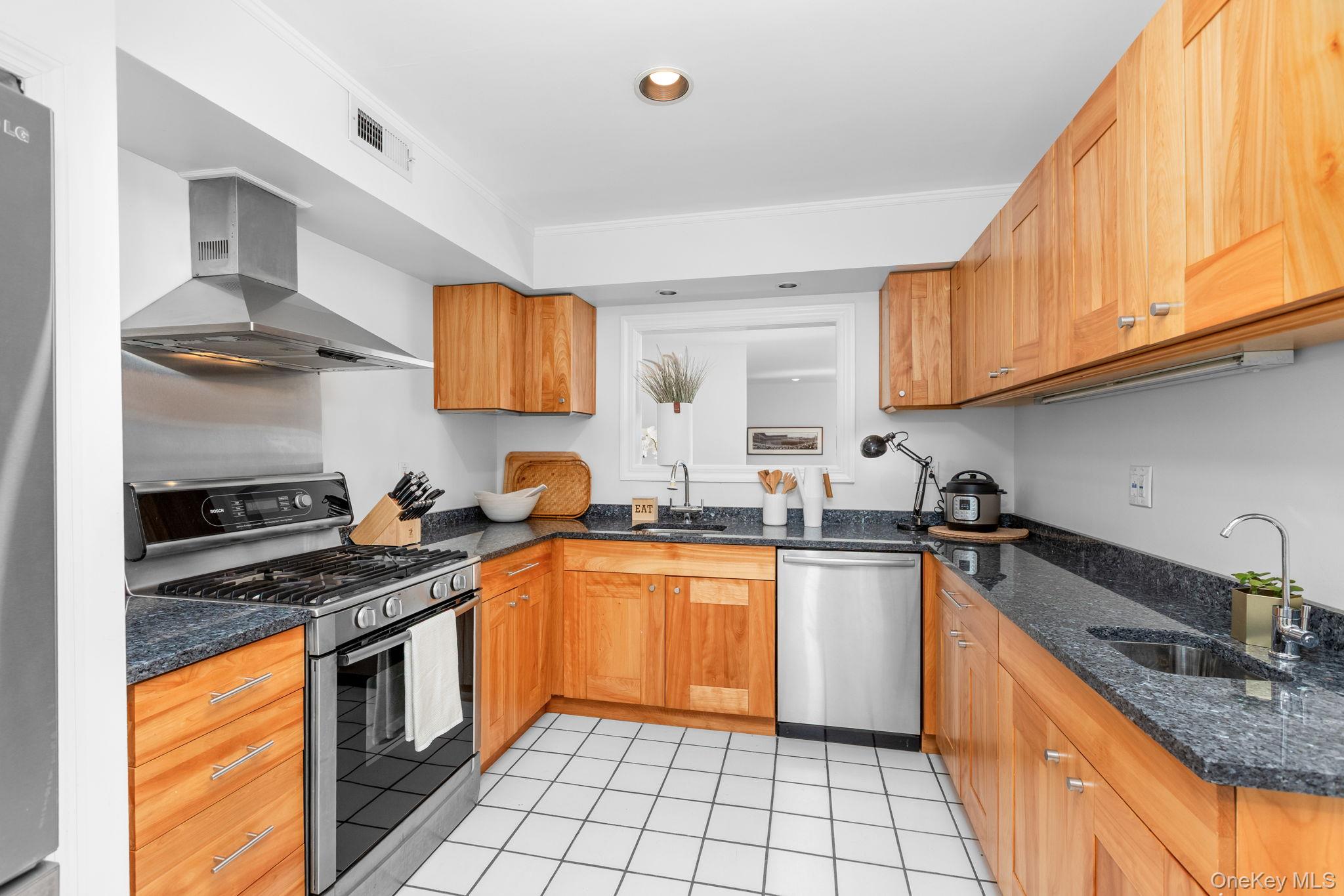 8 Deepwater Way 63 Property Photo 16