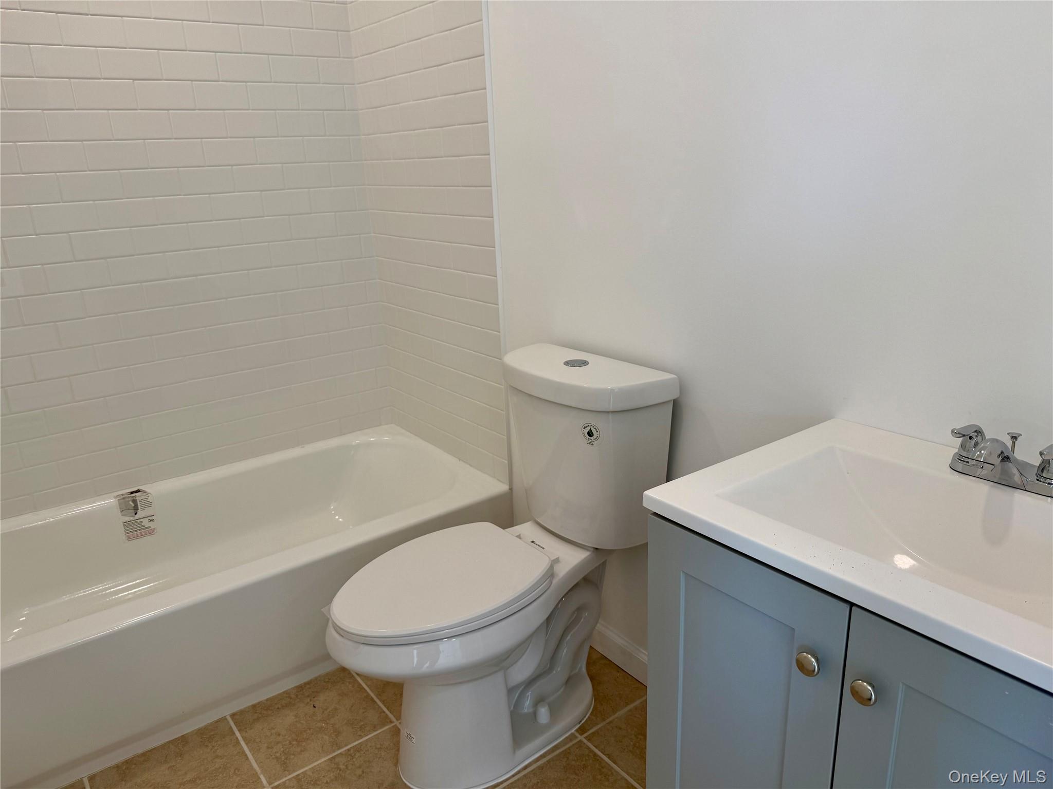 172 Front Street 172 Property Photo 26