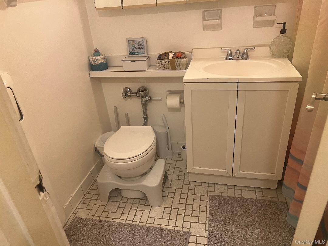 86-29 155 Avenue 5f Property Photo 15