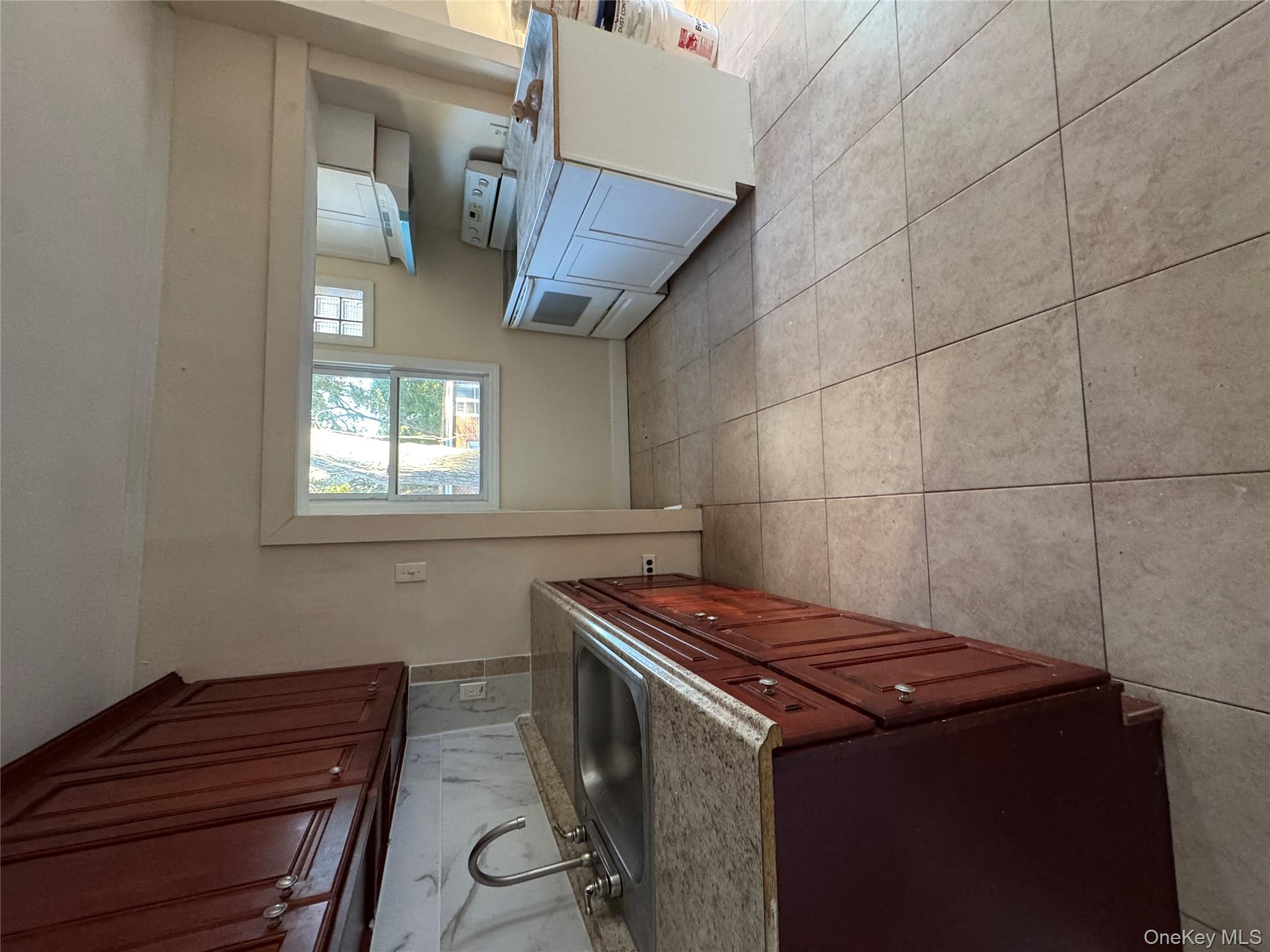 21 Lincoln Drive Property Photo 5